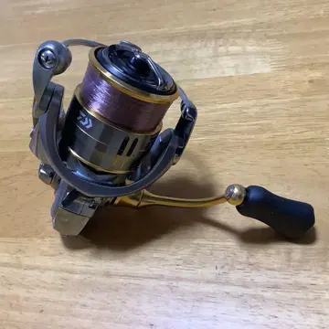 [새상품급] 다이와 18프림스 LT2000S-XH