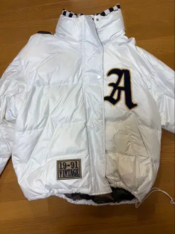 화이트 A 자수 19-91 VINTAGE 다운 자켓