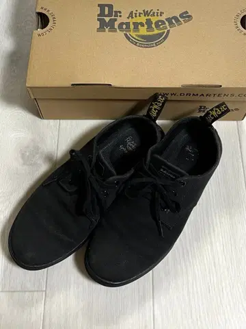[ 박스 있음 ] Dr.Martens 스니커즈 23cm