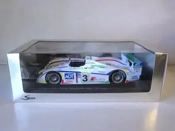 Spark (1/18) 아우디 R8 2005 LM Winner #3
