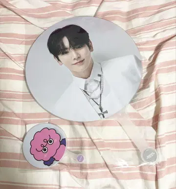 SHINee WORLD VII key 키 복슬복슬 부채