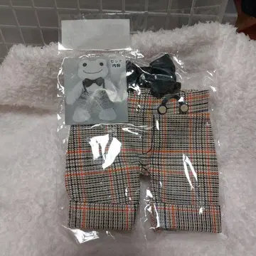 체크 무늬 옷 갈아입기 의류 보타이 포함