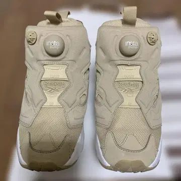 새상품급 Reebok Pump Fury OG 스니커즈 23.0cm