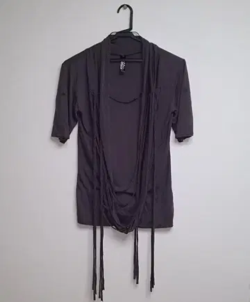 y2k achieve 호스트 시크 스타일 비주얼계 V계 헤이세이 티셔츠