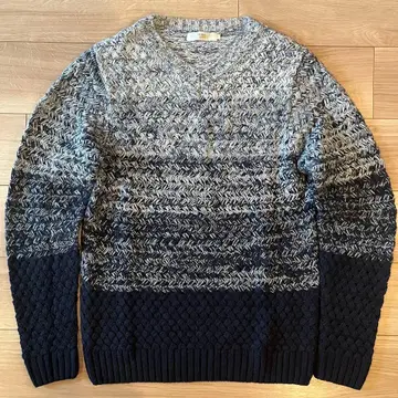 BEAMS LIGHTS V넥 스웨터 네이비 사이즈 L
