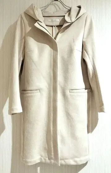 BACK NUMBER 후드 부착 코트 베이지