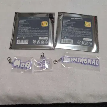 TXT 팝업스토어 아크릴 참 휴닝카이