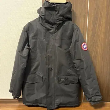 CANADA GOOSE 블랙 다운 자켓