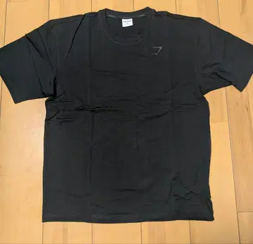 GYMSHARK 블랙 T셔츠 S사이즈