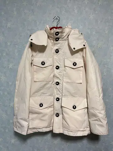 화이트 다운 자켓