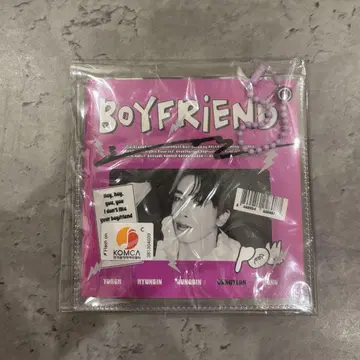 POW 동영 친필 사인 Boyfriend