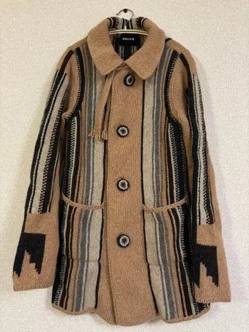 zucca 베이지 스트라이프 긴팔 니트 코트