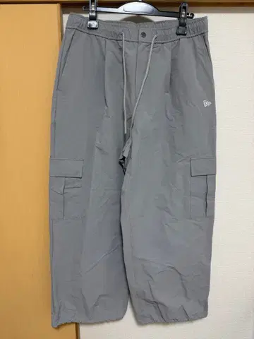 New Era 나일론 카고 팬츠 그레이 L 사이즈