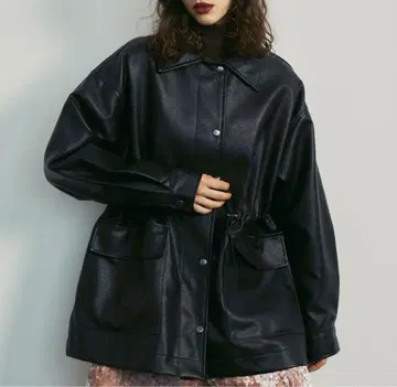 uyu.2024 블랙 가죽 오버 사이즈 자켓