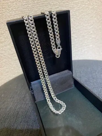 6면 폭 4mm 실버 키헤이 체인 목걸이