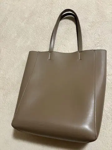 뷰티 앤 유스 토트백