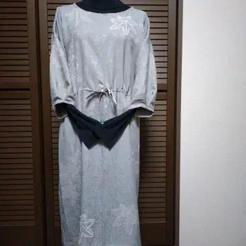 순수 실크  허리 리본 원피스