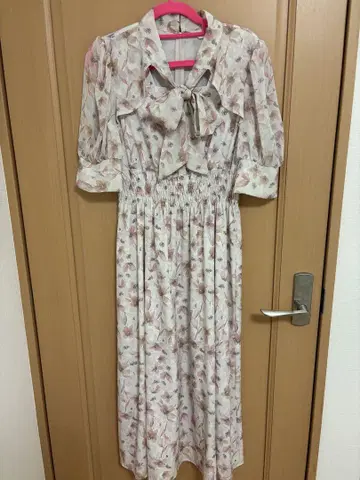 칼 파크 레인 꽃무늬 롱 원피스 반팔