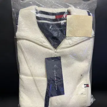 TOMMY HILFIGER 스웨터