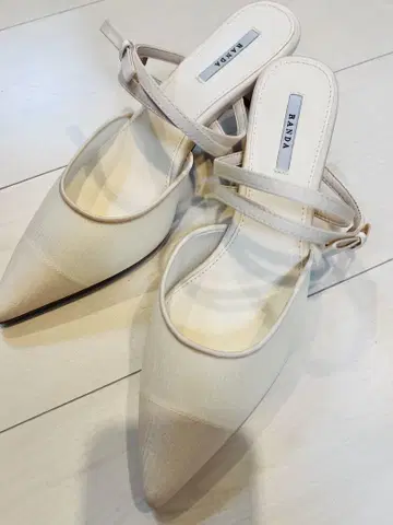 RANDA 화이트 뮬 M 사이즈