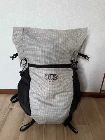 MYSTERY RANCH IN & OUT 25 화이트