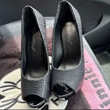 오픈토 하이힐 블랙