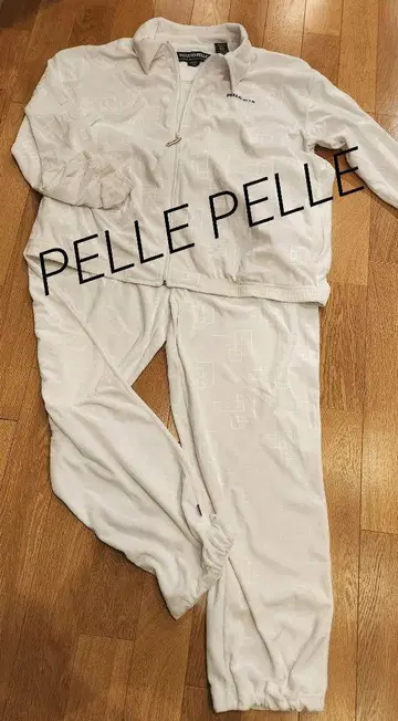 펠레 펠레 화이트 벨로아 셋업 2XL