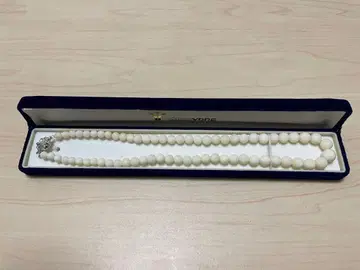 화이트 비즈 목걸이 케이스 포함