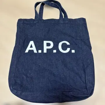 A.P.C. 다크 블루 토트백