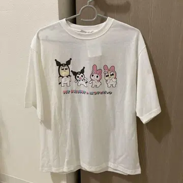 팝팀에이크 마이멜로디 쿠로미 콜라보 T셔츠 M-L