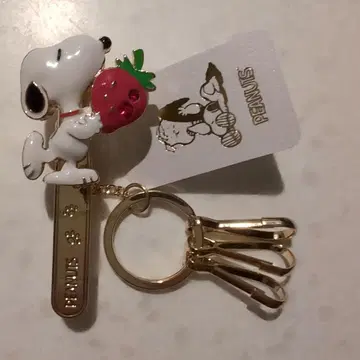[새상품] 스누피 백 키 클립 딸기