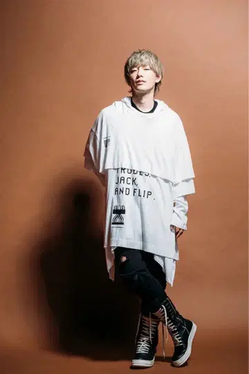 JULIUS 17FW 레이어드 티셔츠