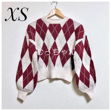 [ 새상품 ] 미셸 마카롱 아가일 볼륨 슬리브 라메 니트 레드