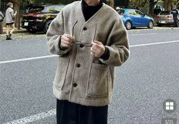 컨디션 최상 nugu 모헤어라이크 포켓 가디건 MALENKII