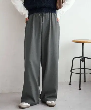 새상품 디스코트 -3kg! 드레이프감 이지 팬츠 그레이