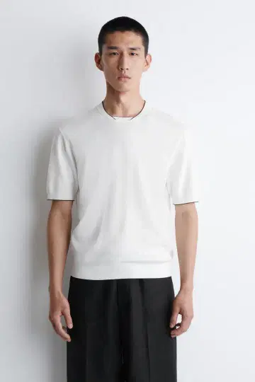 새상품 COS (코스) 대비 칩 니트 T셔츠
