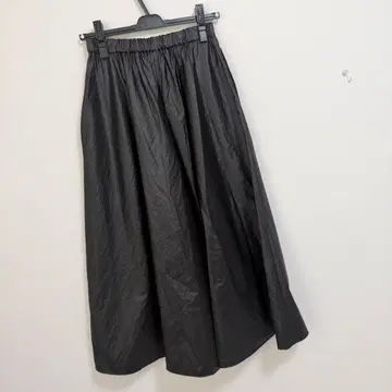 BEARDSLEY 가죽 느낌 개더 팬츠