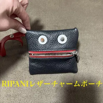 RIPANI 리파니 가죽 참 파우치 블랙 컬러