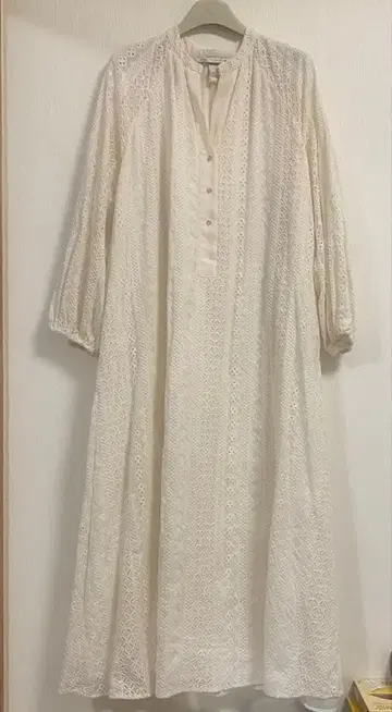 ZARA 자수 롱 원피스
