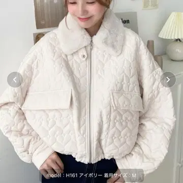 moment+ 옷깃 퍼 하트 퀼트 숏 지퍼 블루종