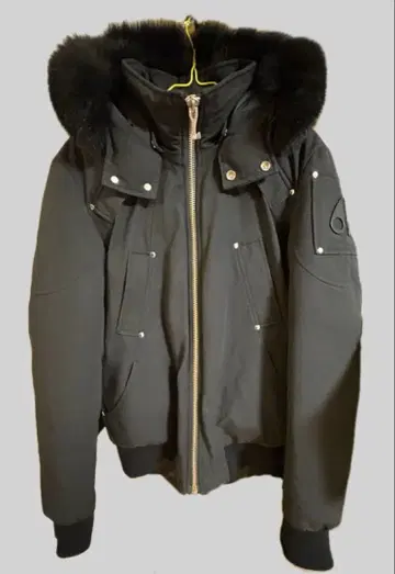 무스 너클스 다운 자켓 블랙 미사용