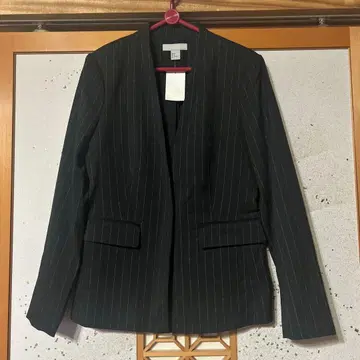 H&M 노카라 블랙 스트라이프 자켓 EUR 38