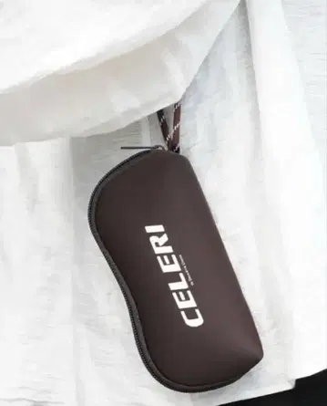[ 새상품급 ] CELERI 브라운 안경 케이스