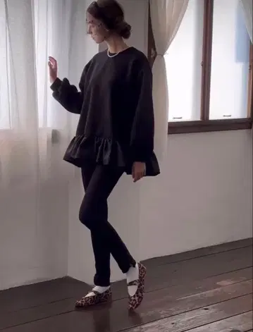 2회 착용 unminou 퀼팅 프릴 튜닉
