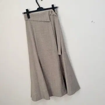 비대칭 허리 라펠 스커트