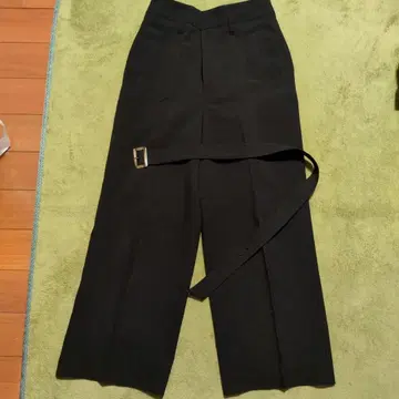 NOMBRE IMPRIR 블랙 와이드 센터 프레스 팬츠