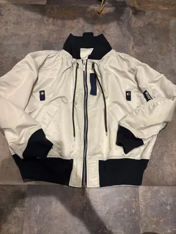 새상품 sacai MA-1 블루종