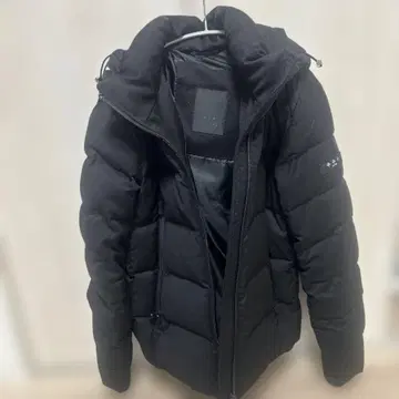 TATRAS 블랙 다운 자켓 아고르도