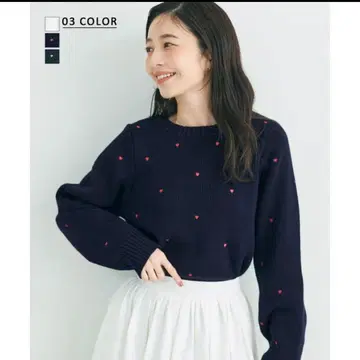 하트 자수 네이비 니트 스웨터 F