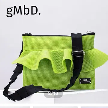 gMbD. Ruffle Shoulder 피스타치오 그린 프릴 숄더